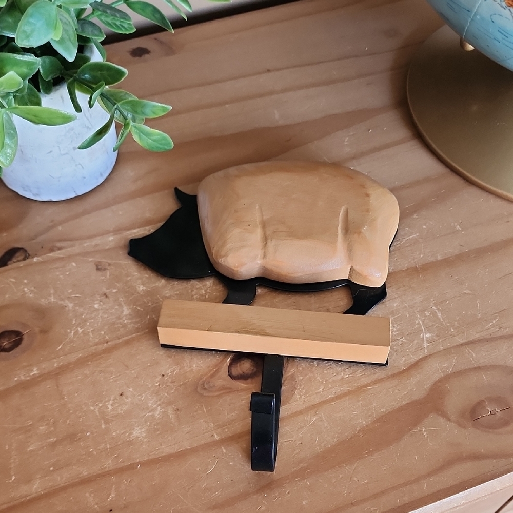 Wooden Pig Wall Hook
